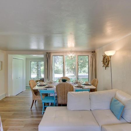 Updated Home With Deck 2 Mi To Sister Bay Beach! Buitenkant foto